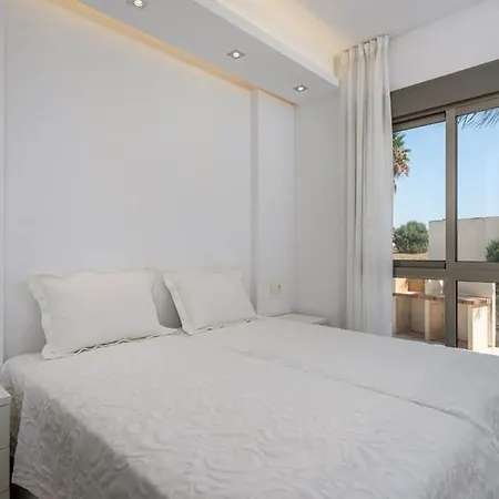 Dona Pepa Paradise Apartment